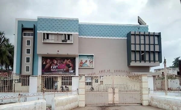 Meer Alam Cinema theatre(sai Exhibitors)