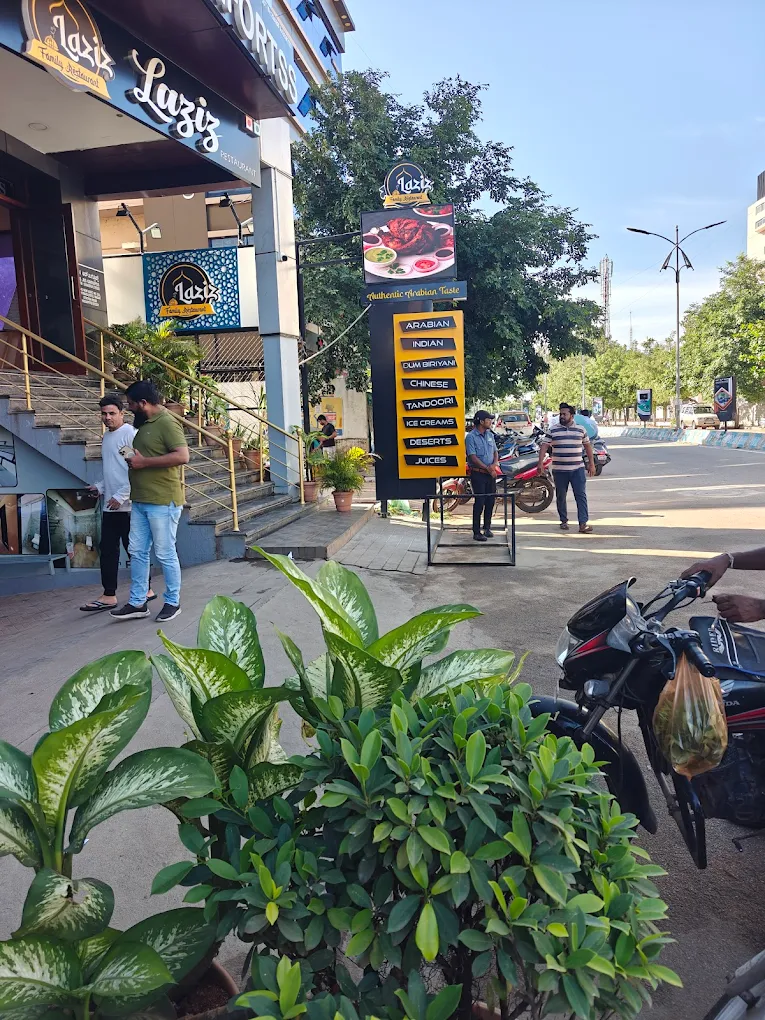 Laziz Restaurant